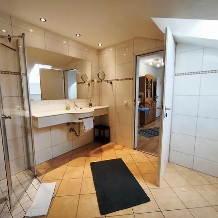 Fewolehr Apartman